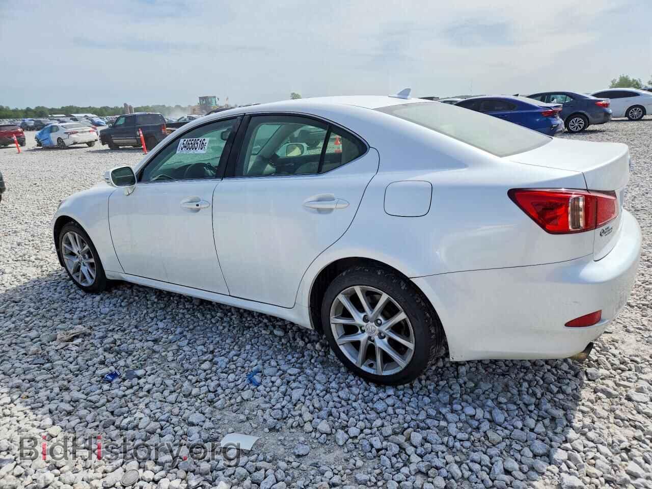 2011 LEXUS IS - VIN: JTHCF5C23B2035126 - Photo 2