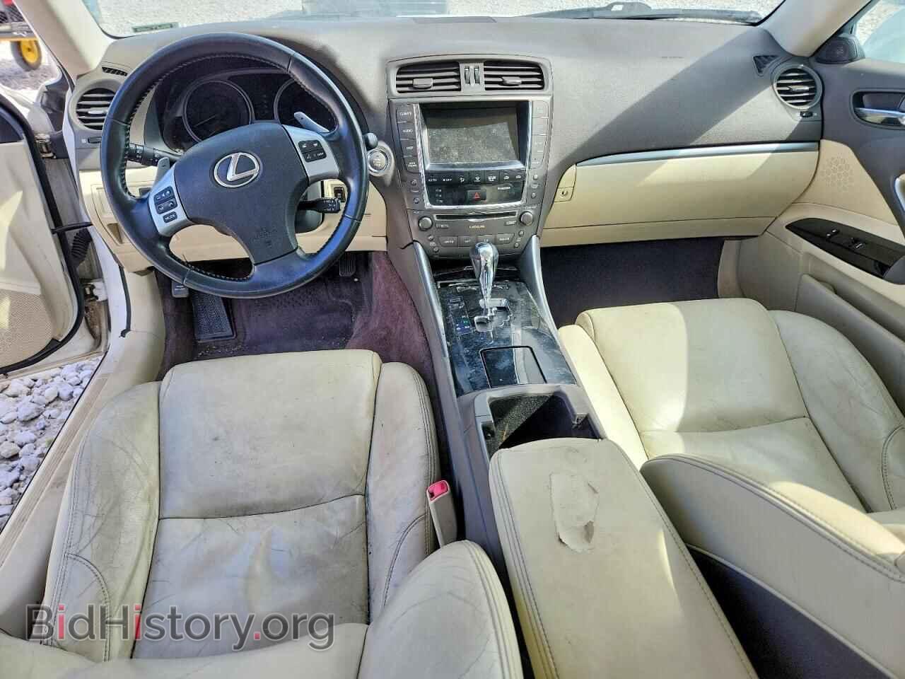 2011 LEXUS IS - VIN: JTHCF5C23B2035126 - Photo 8