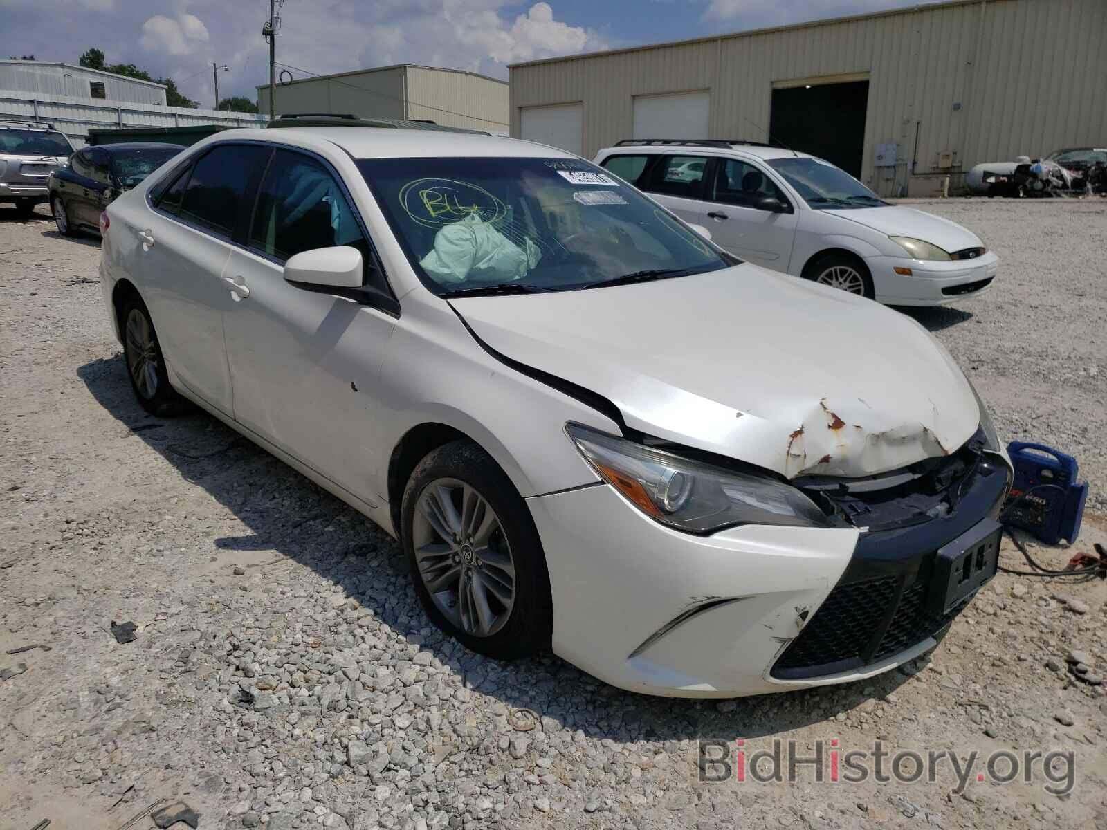 Photo 4T1BF1FK7FU056875 - TOYOTA CAMRY 2015