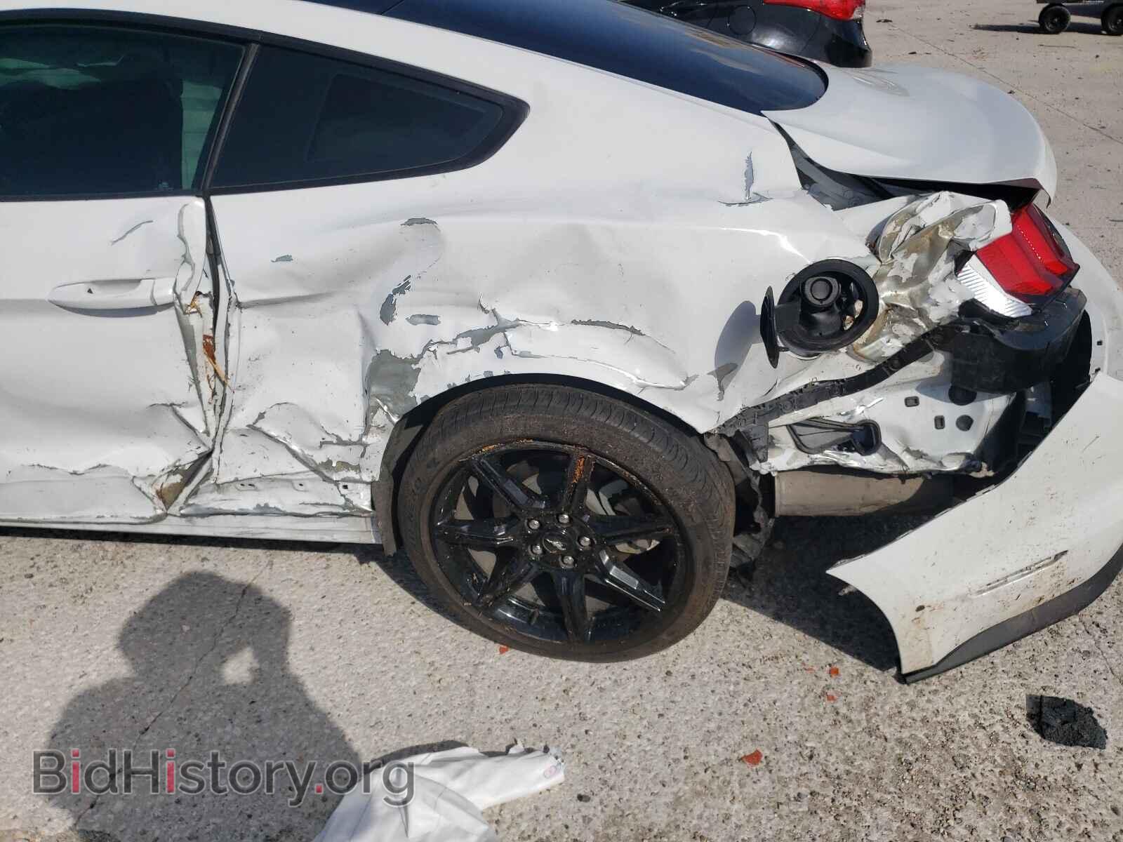 2019 FORD MUSTANG - VIN: 1FA6P8TH8K5168390 - Фото 9