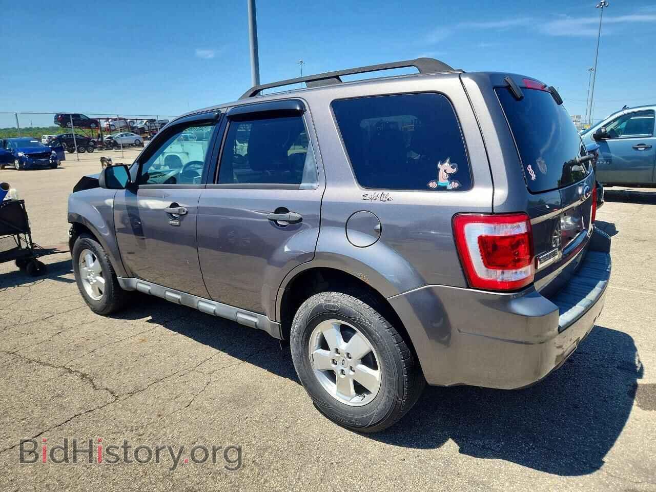 2011 FORD ESCAPE - VIN: 1FMCU0D75BKB45207 - Photo 2