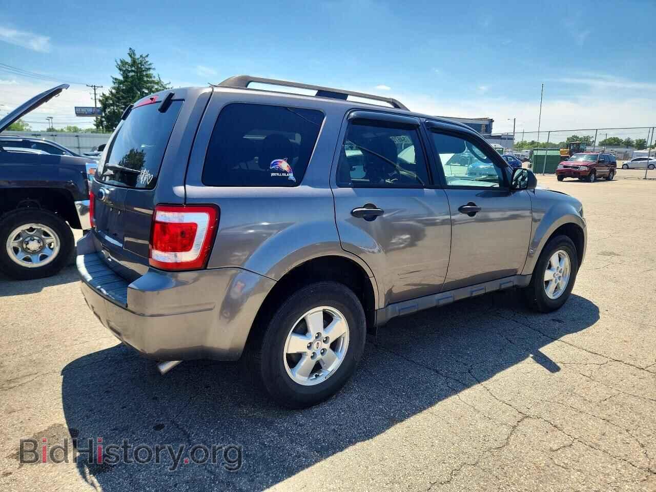 2011 FORD ESCAPE - VIN: 1FMCU0D75BKB45207 - Photo 3