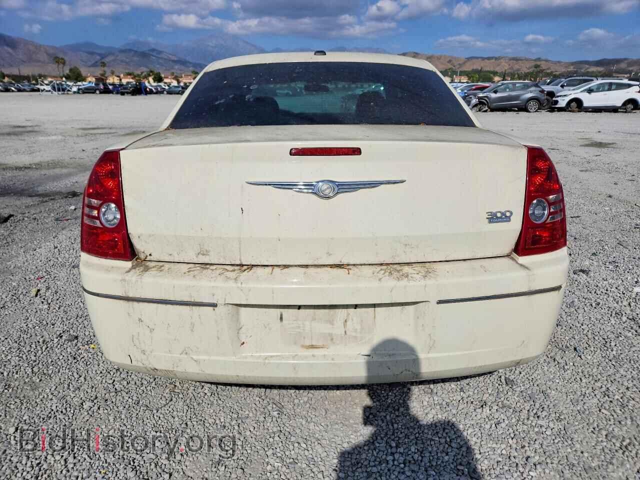 2010 CHRYSLER 300 - VIN: 2C3CA5CV3AH325841 - Photo 6