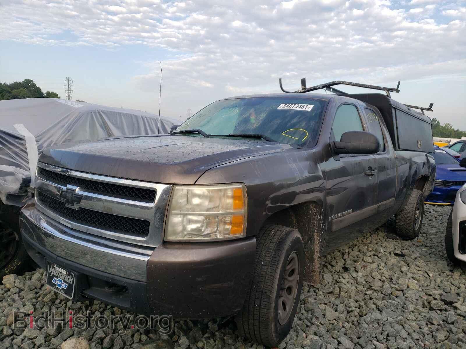 2007 CHEVROLET SILVERADO - VIN: 1GCEC19007E549832 - Фото 2