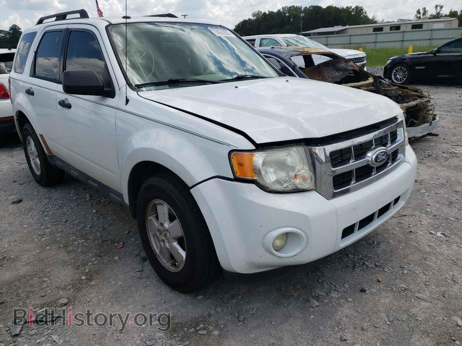 Фотография 1FMCU0DG6BKA75779 - FORD ESCAPE 2011