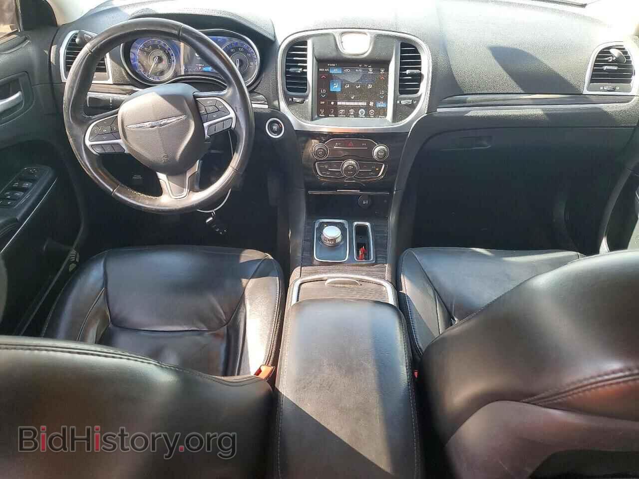 2016 CHRYSLER 300 - VIN: 2C3CCAAG4GH252835 - Фото 8