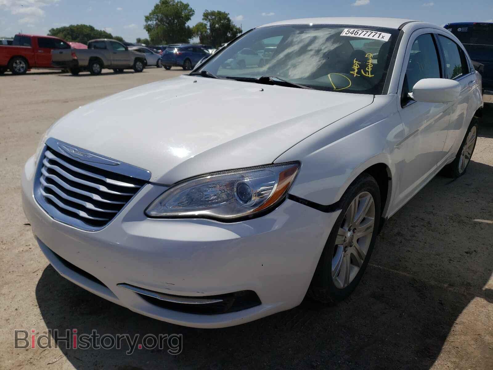 2012 CHRYSLER 200 - VIN: 1C3CCBBB9CN137593 - Фото 2