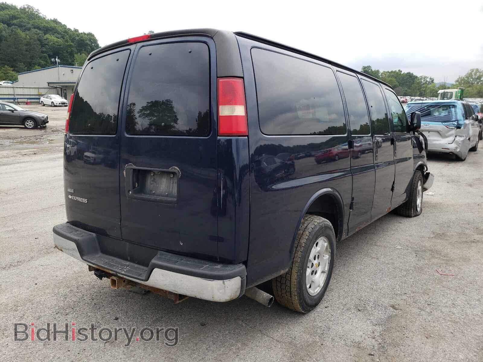 2011 CHEVROLET EXPRESS - VIN: 1GNSGCF42B1113601 - Фото 4