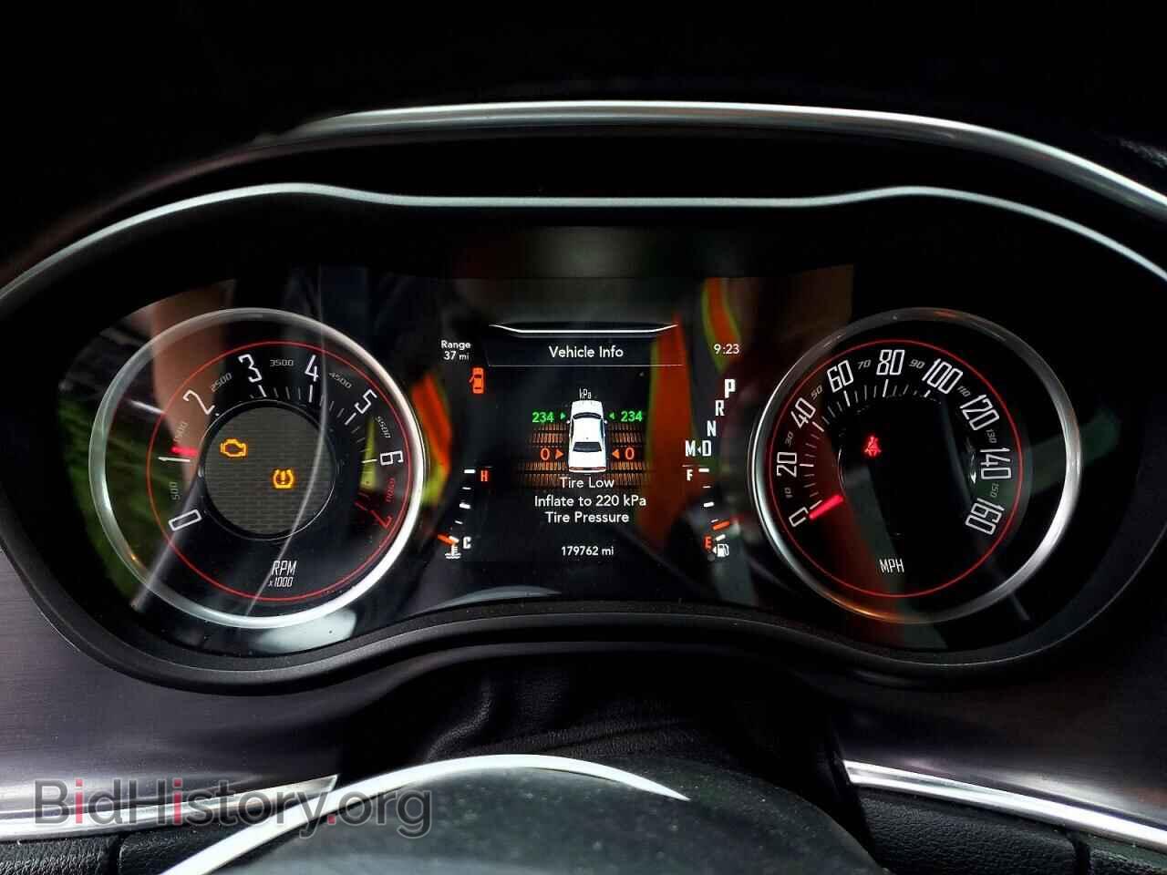 2018 DODGE CHALLENGER - VIN: 2C3CDZAG2JH152963 - Photo 9
