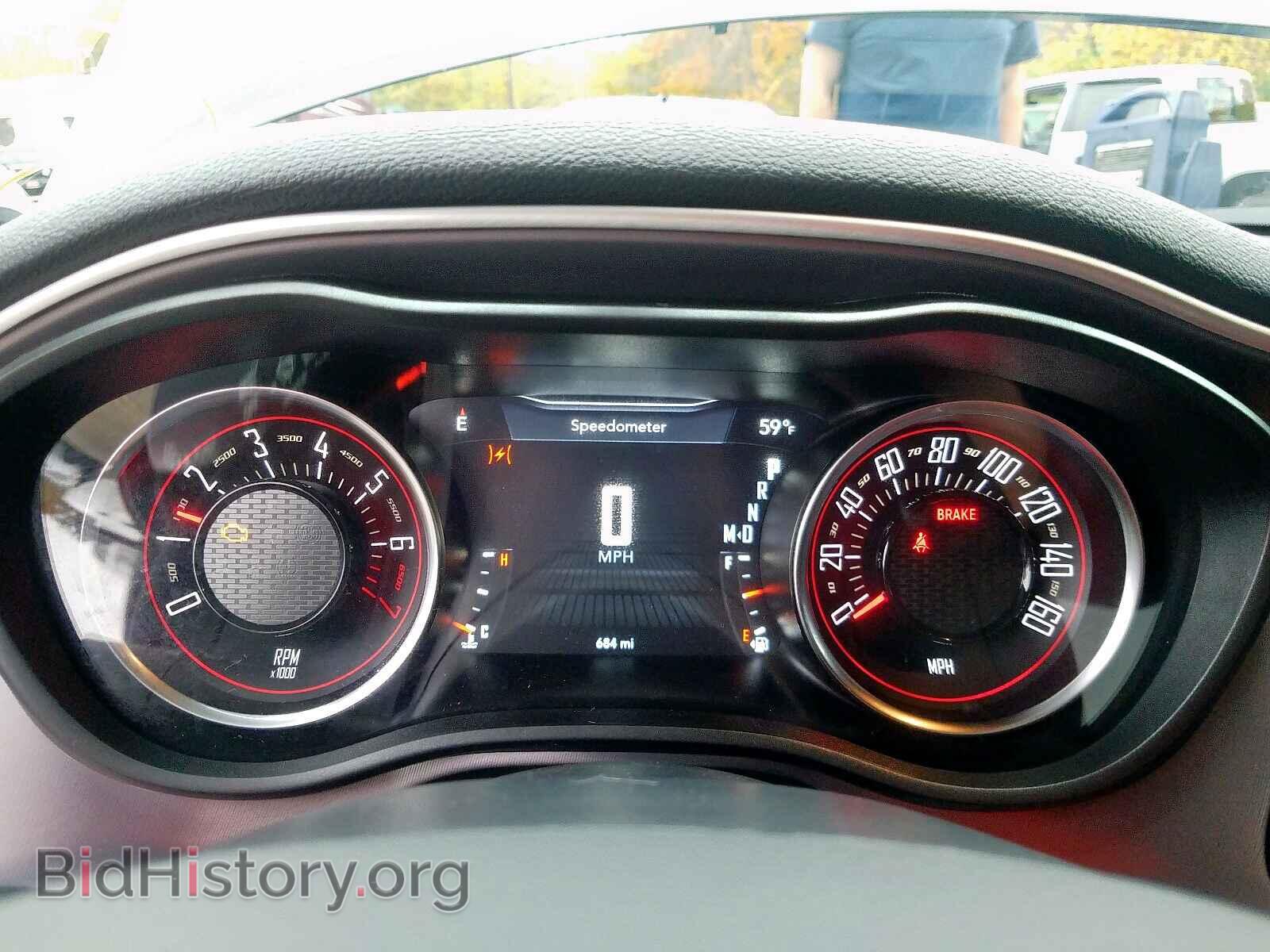 2019 DODGE CHALLENGER - VIN: 2C3CDZAG6KH570895 - Photo 8