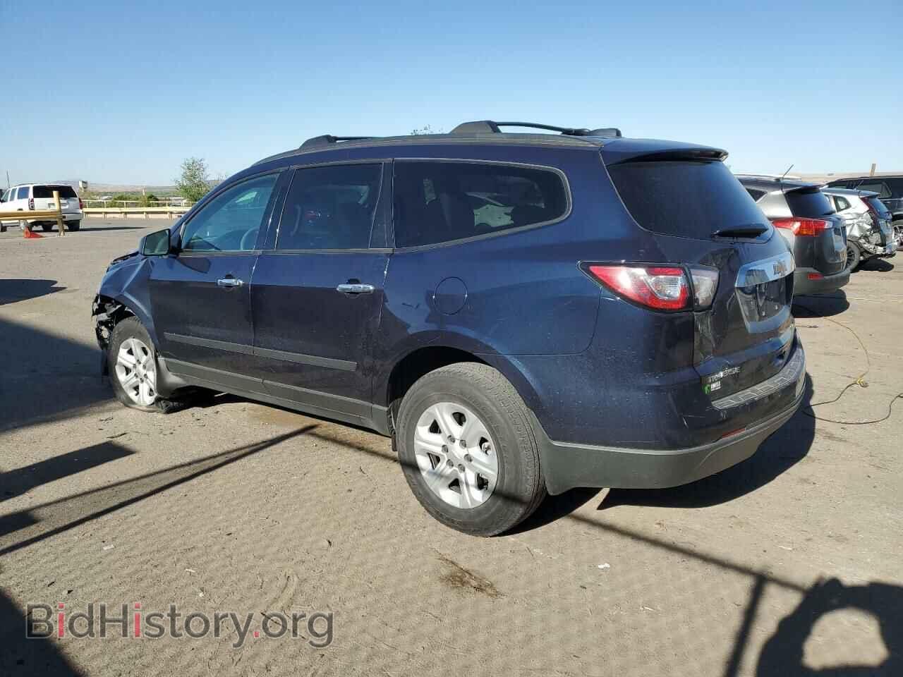 2017 CHEVROLET TRAVERSE - VIN: 1GNKRFED0HJ242538 - Фото 2