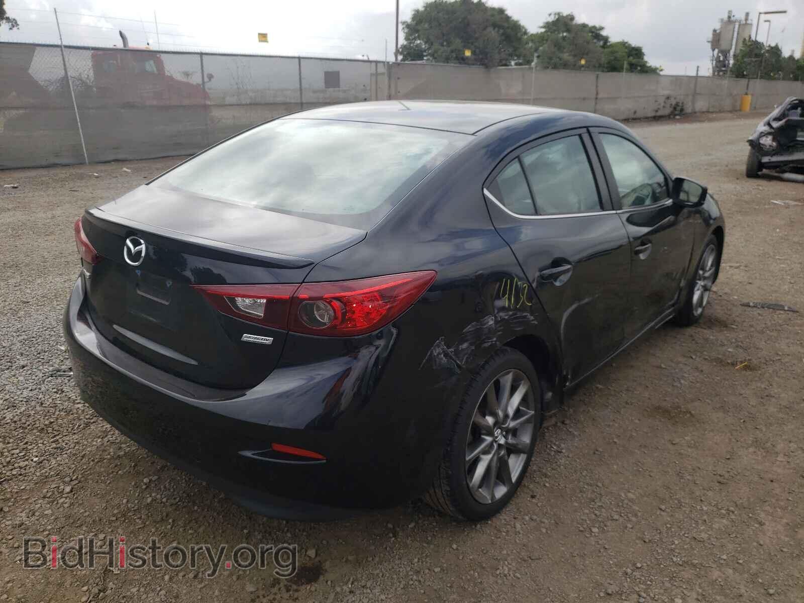 2018 MAZDA 3 - VIN: 3MZBN1V30JM201637 - Фото 4