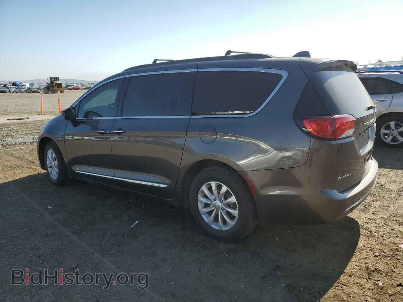 2017 CHRYSLER PACIFICA - VIN: 2C4RC1BG7HR540557 - Фото 2