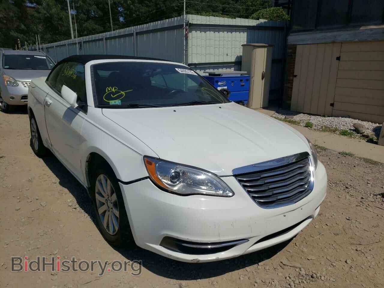 Photo 1C3BC2EB6BN586185 - CHRYSLER 200 2011