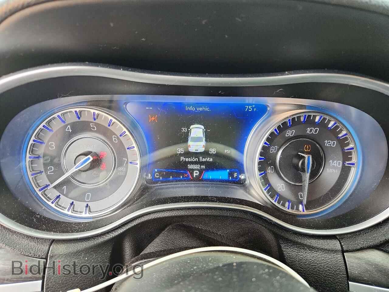 2020 CHRYSLER 300 - VIN: 2C3CCAAG1LH189560 - Фото 9