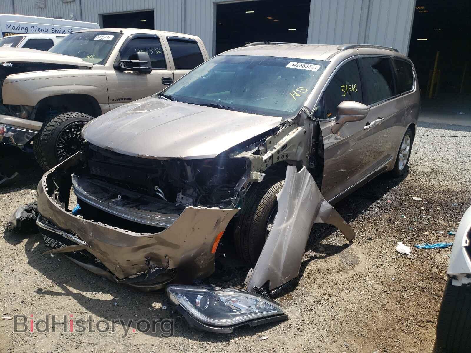 2017 CHRYSLER PACIFICA - VIN: 2C4RC1BG9HR536493 - Photo 2
