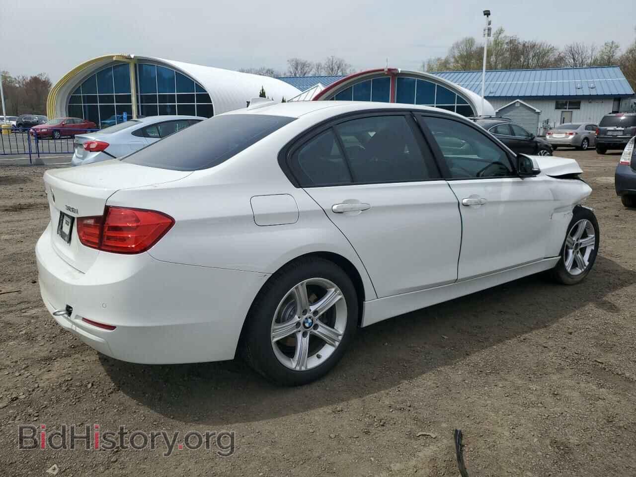2015 BMW 3 SERIES - VIN: WBA3B5C53FF960590 - Фото 3