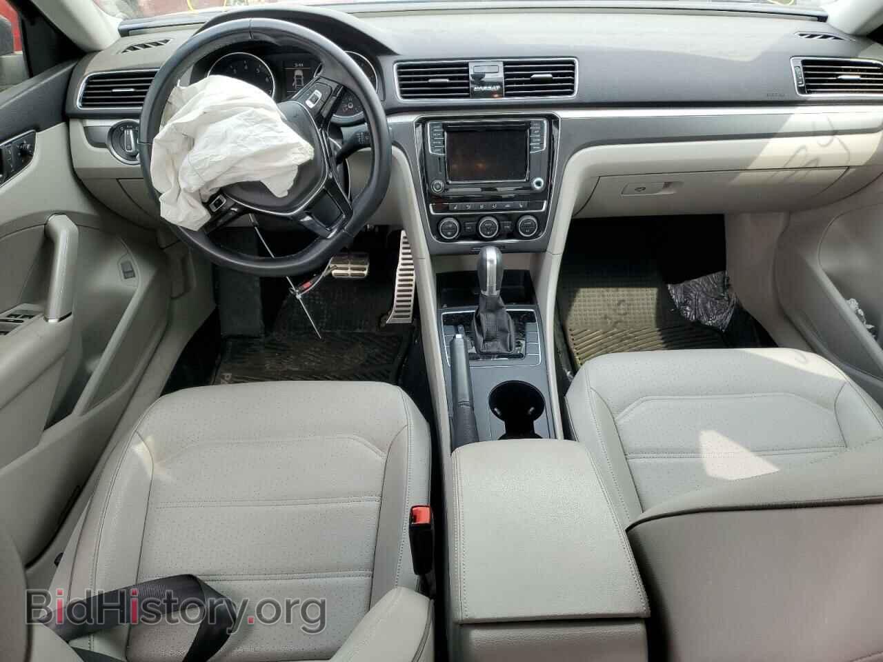 2018 VOLKSWAGEN PASSAT - VIN: 1VWAA7A30JC051465 - Фото 8