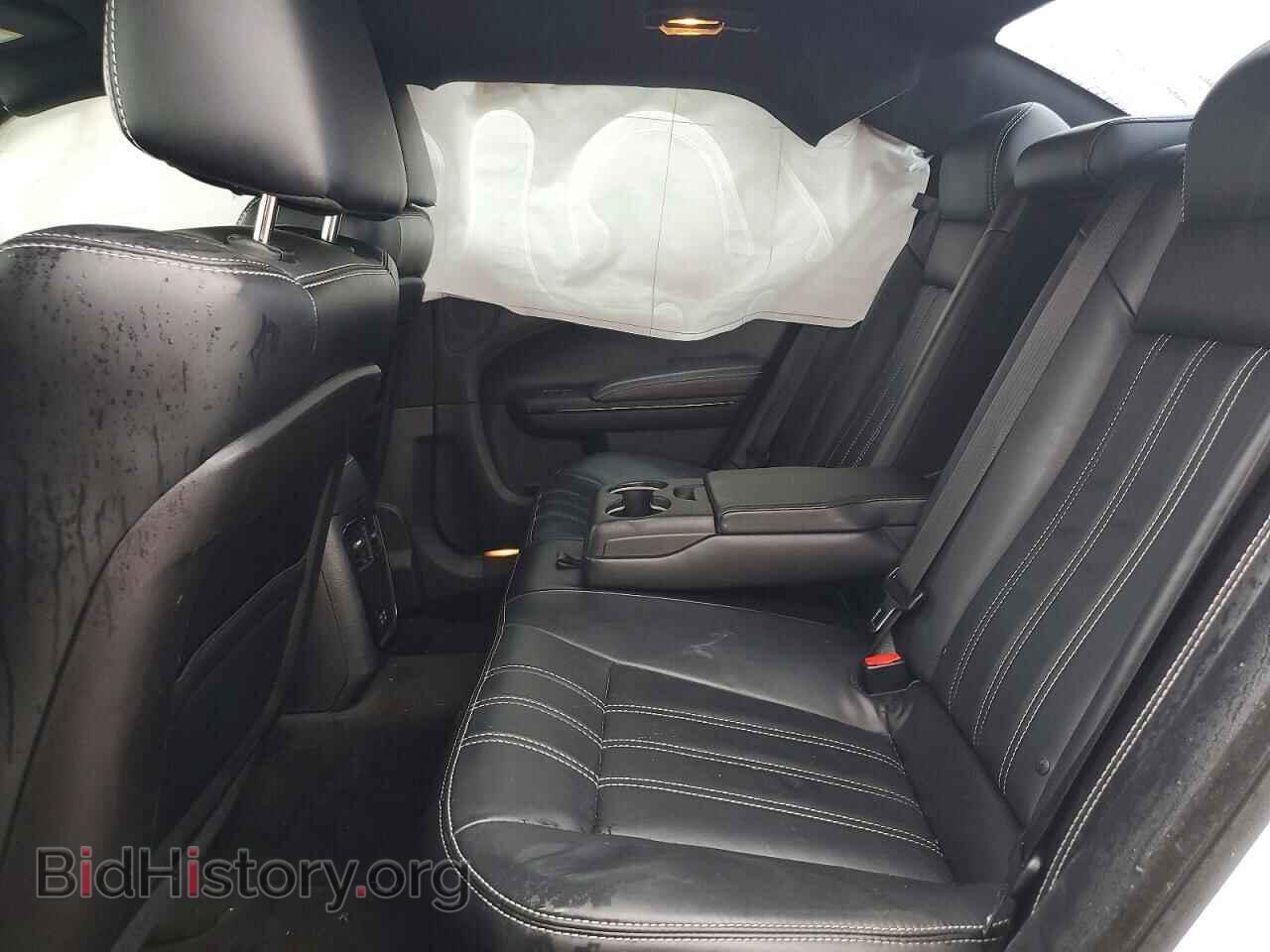 2016 CHRYSLER 300 - VIN: 2C3CCABG5GH135067 - Photo 10