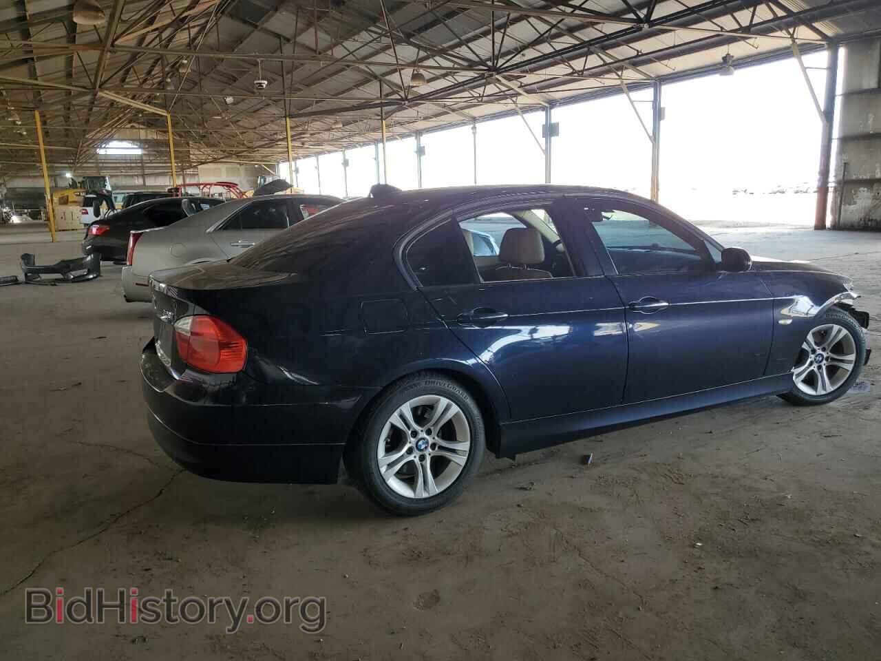 2008 BMW 3 SERIES - VIN: WBAVA37508NL57745 - Фото 3