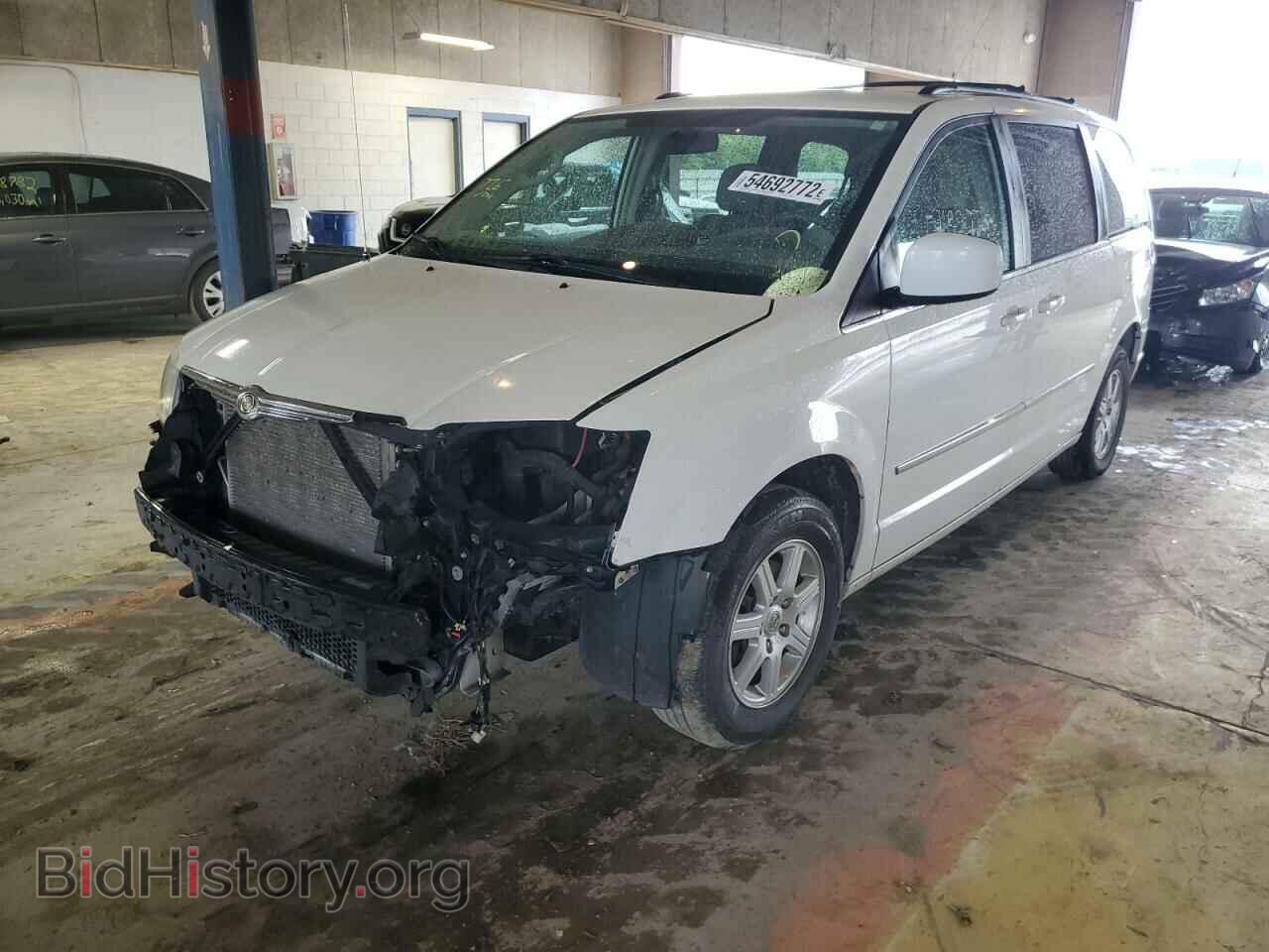 2010 CHRYSLER MINIVAN - VIN: 2A4RR5D16AR278254 - Фото 2