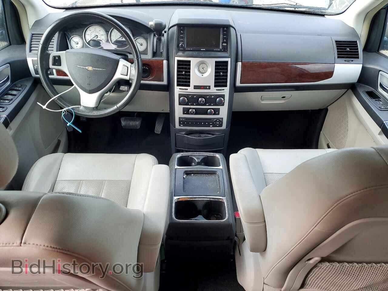 2010 CHRYSLER MINIVAN - VIN: 2A4RR8DX2AR368135 - Фото 8