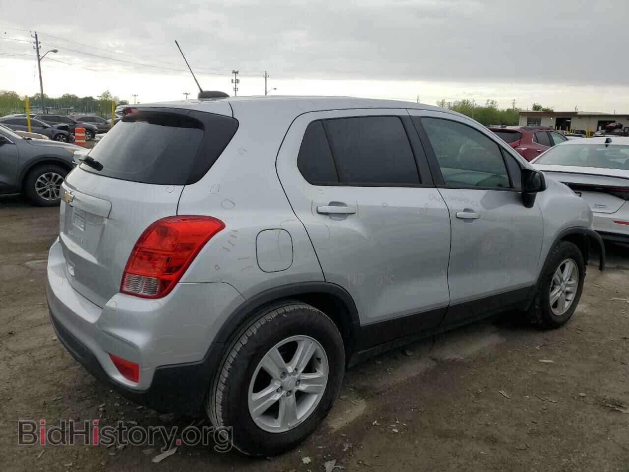 2019 CHEVROLET TRAX - VIN: 3GNCJKSBXKL282889 - Фото 3