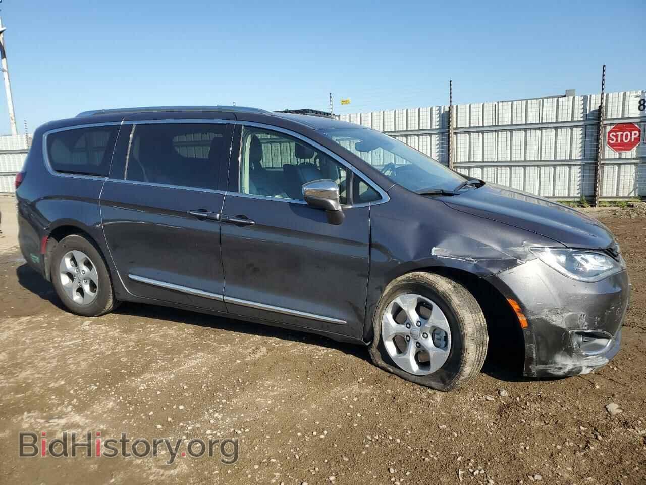 2017 CHRYSLER PACIFICA - VIN: 2C4RC1N74HR758256 - Photo 4