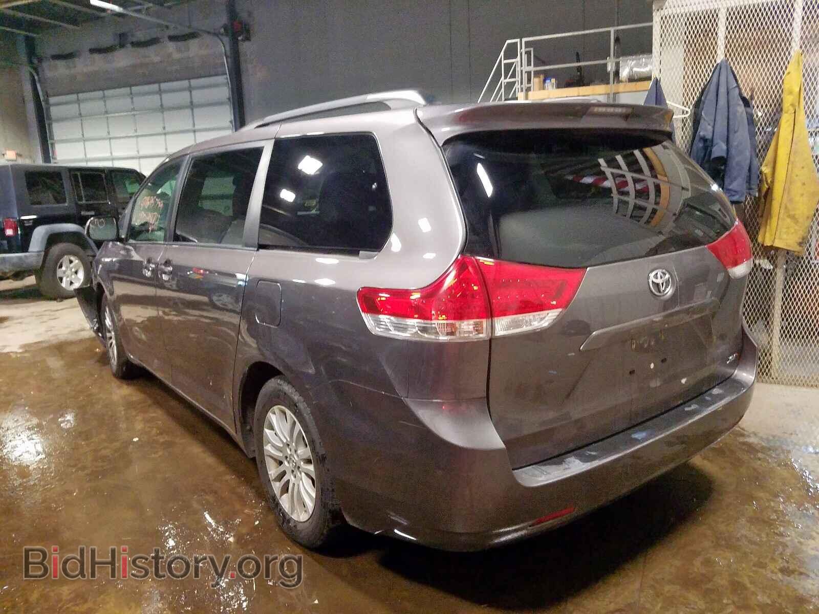 2013 TOYOTA SIENNA - VIN: 5TDYK3DC8DS332189 - Фото 3
