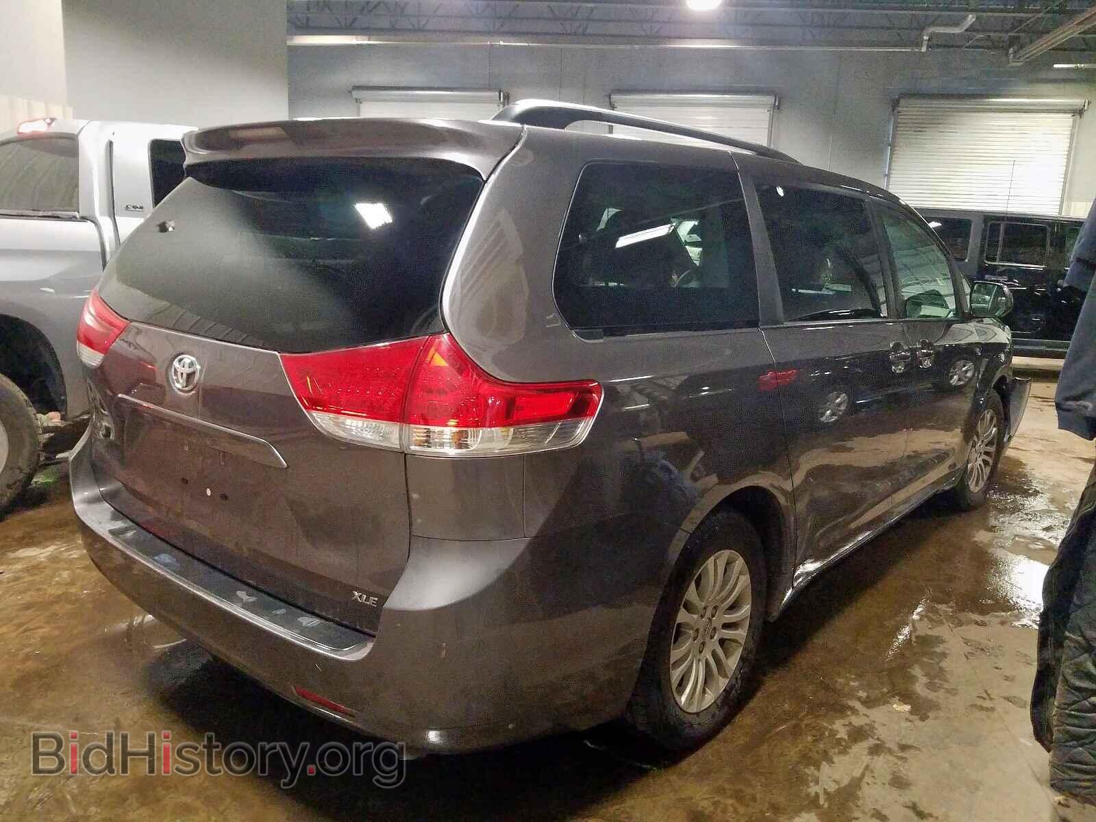 2013 TOYOTA SIENNA - VIN: 5TDYK3DC8DS332189 - Фото 4