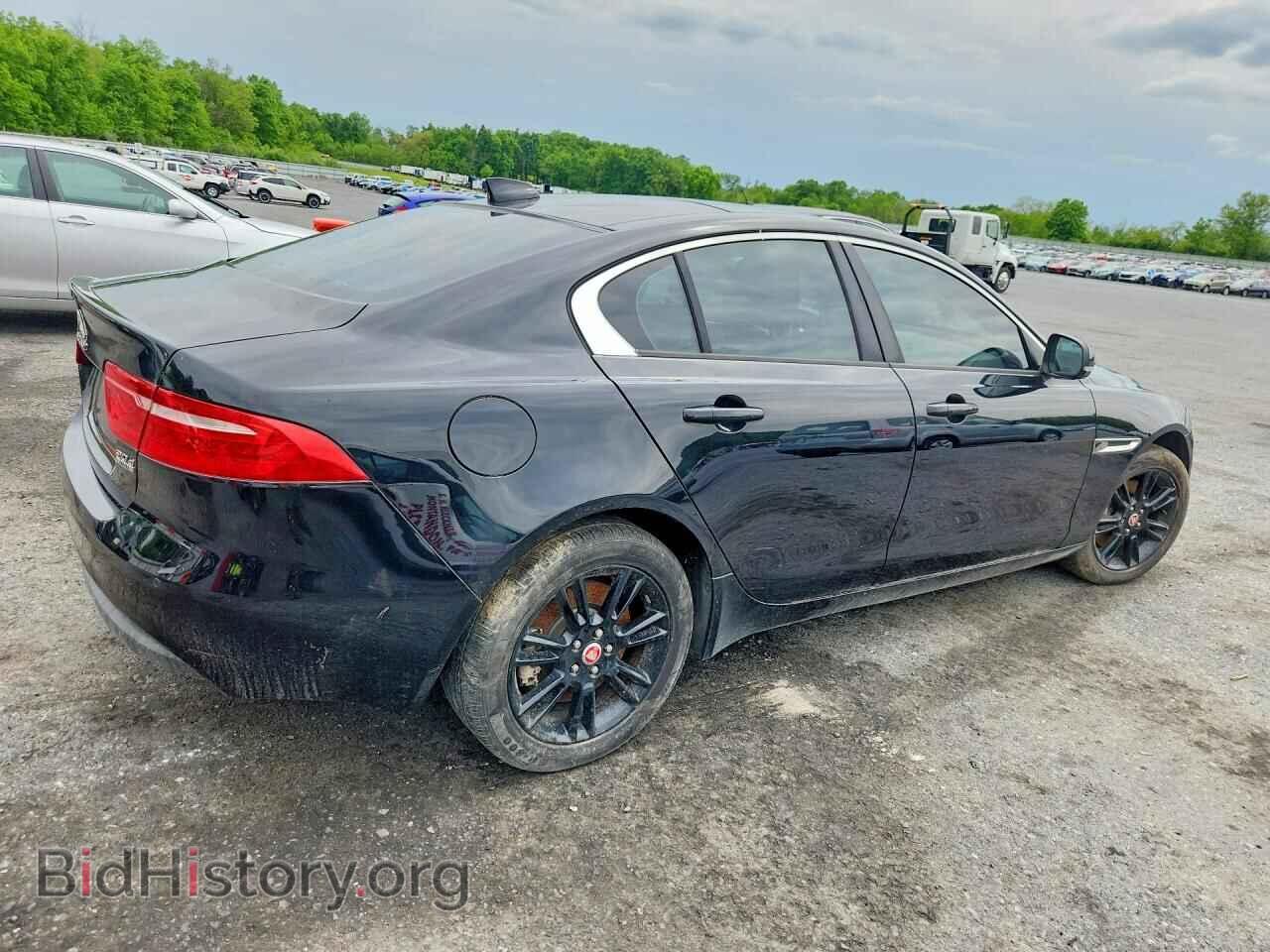 2017 JAGUAR XE - VIN: SAJAJ4BNXHA974898 - Фото 3