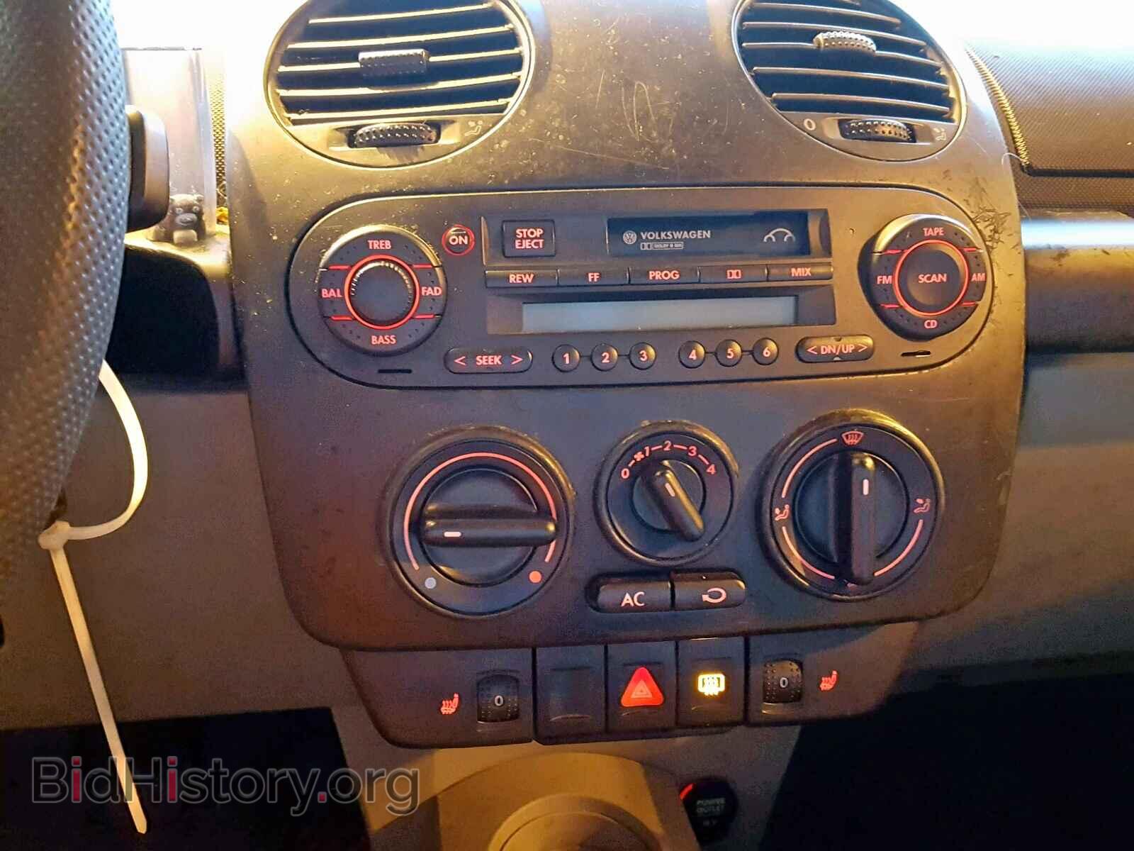 2000 VOLKSWAGEN BEETLE - VIN: 3VWCA21C8YM474833 - Фото 9