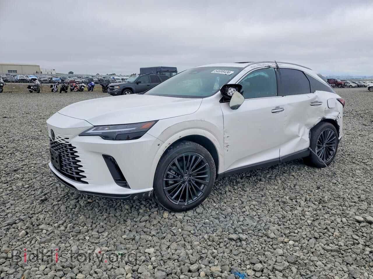 Фотография 2T2BBMCA2SC095213 - LEXUS UNKNOWN 2025