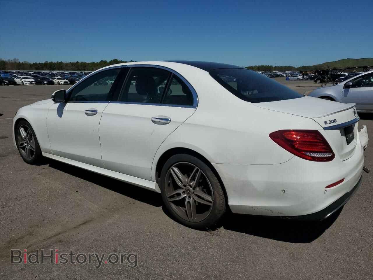 2018 MERCEDES-BENZ E-CLASS - VIN: WDDZF4JB3JA348180 - Фото 2