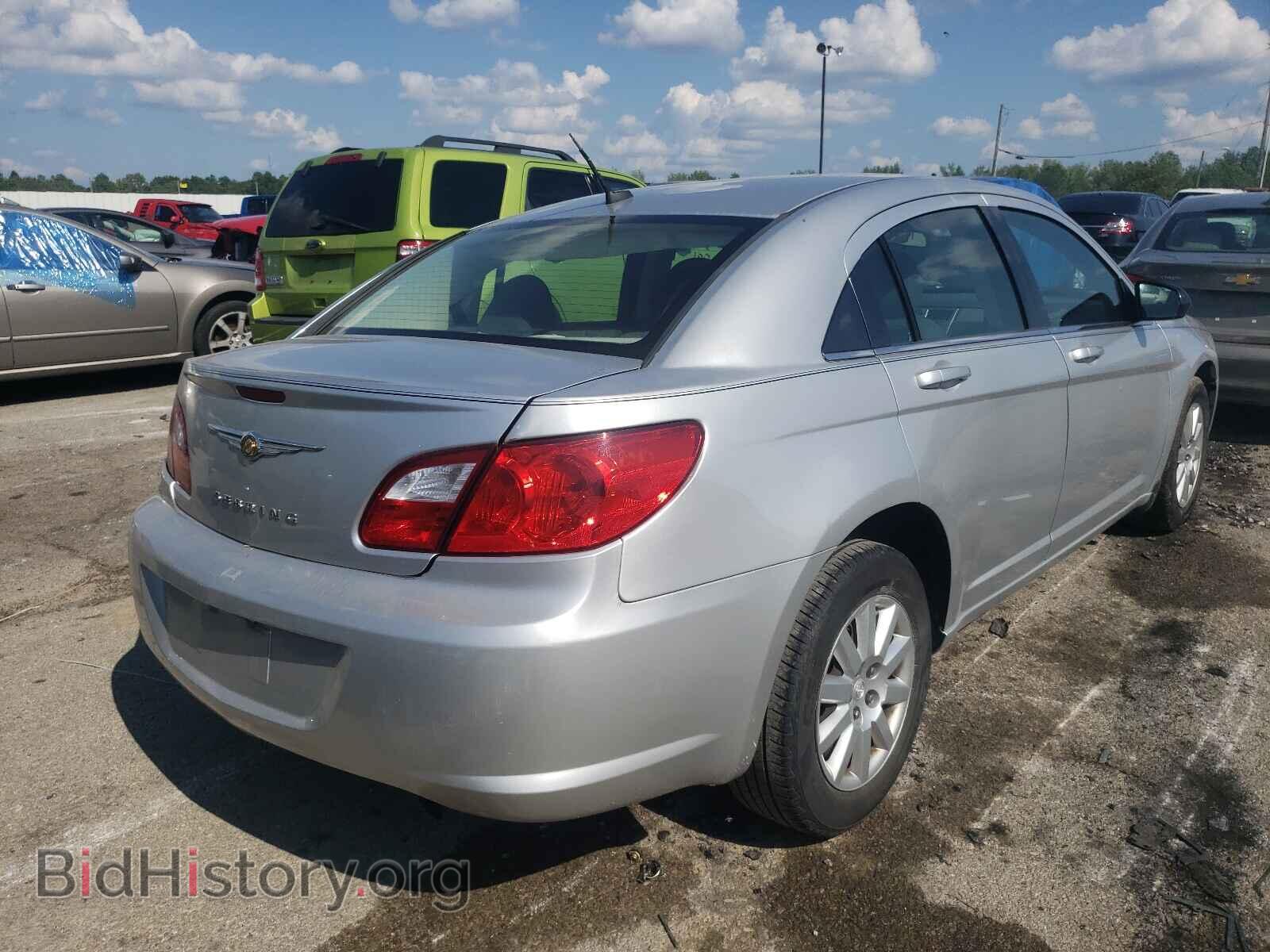 2009 CHRYSLER SEBRING - VIN: 1C3LC46B69N533513 - Фото 4
