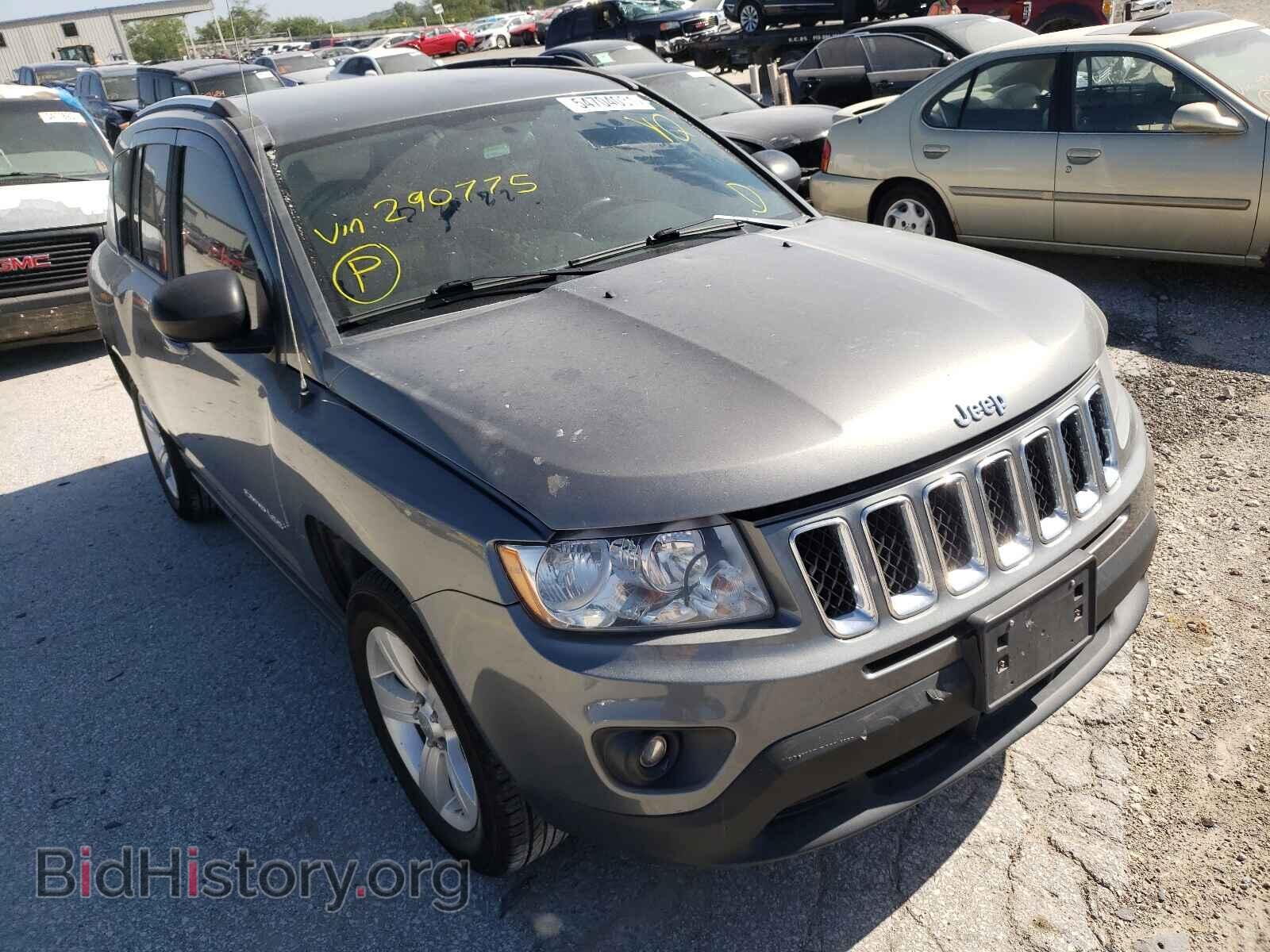 Photo 1J4NT1FB2BD290775 - JEEP COMPASS 2011