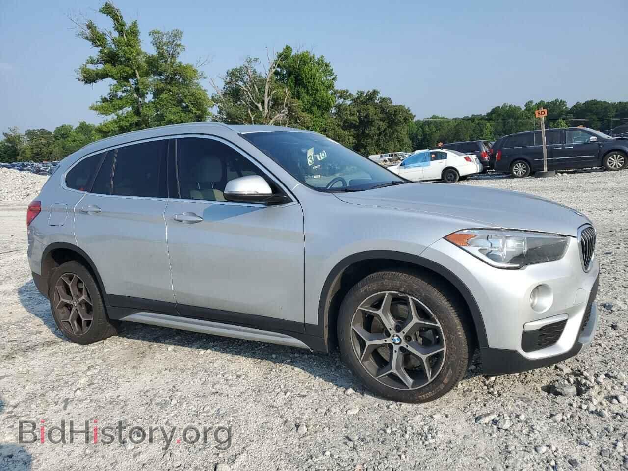 2018 BMW X1 - VIN: WBXHU7C33J3F04585 - Фото 4