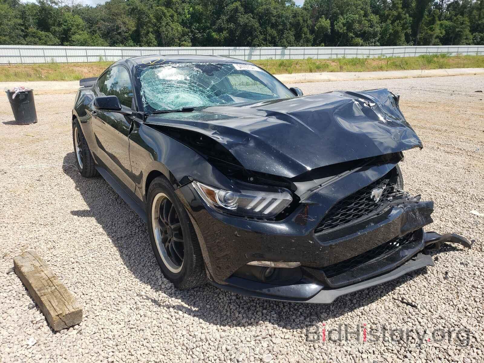 Photo 1FA6P8TH3H5275842 - FORD MUSTANG 2017