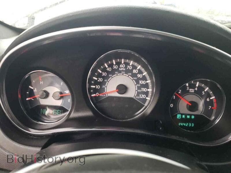 2013 Chrysler 200 (VIN 1C3CCBBBXDN672692) — photo 9 of 15