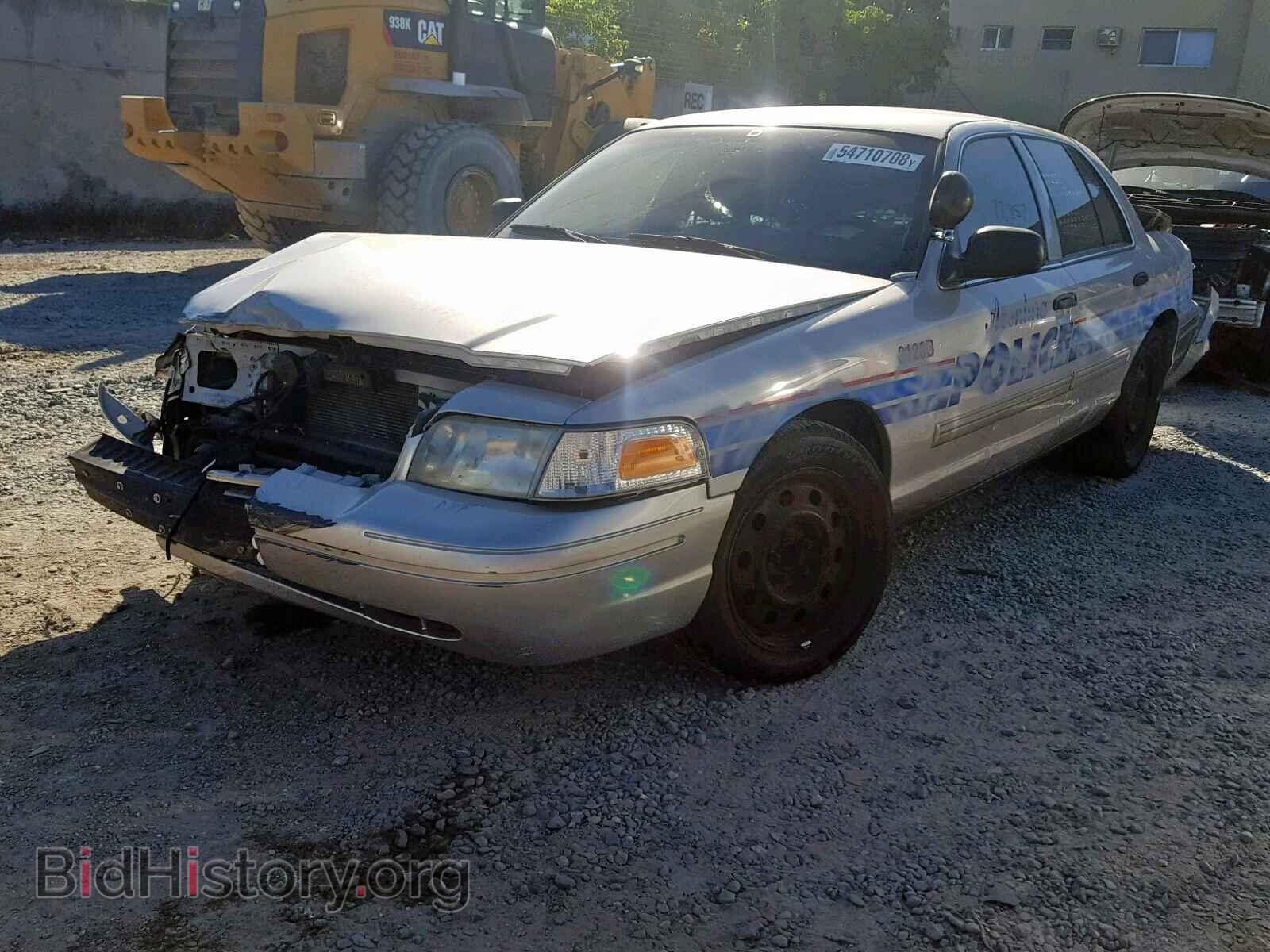 2011 FORD CROWN VIC - VIN: 2FABP7BV6BX123706 - Фото 2