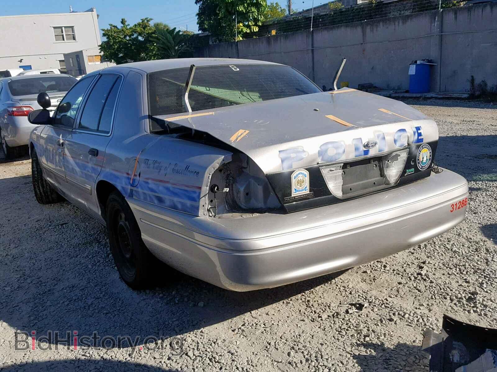 2011 FORD CROWN VIC - VIN: 2FABP7BV6BX123706 - Фото 3