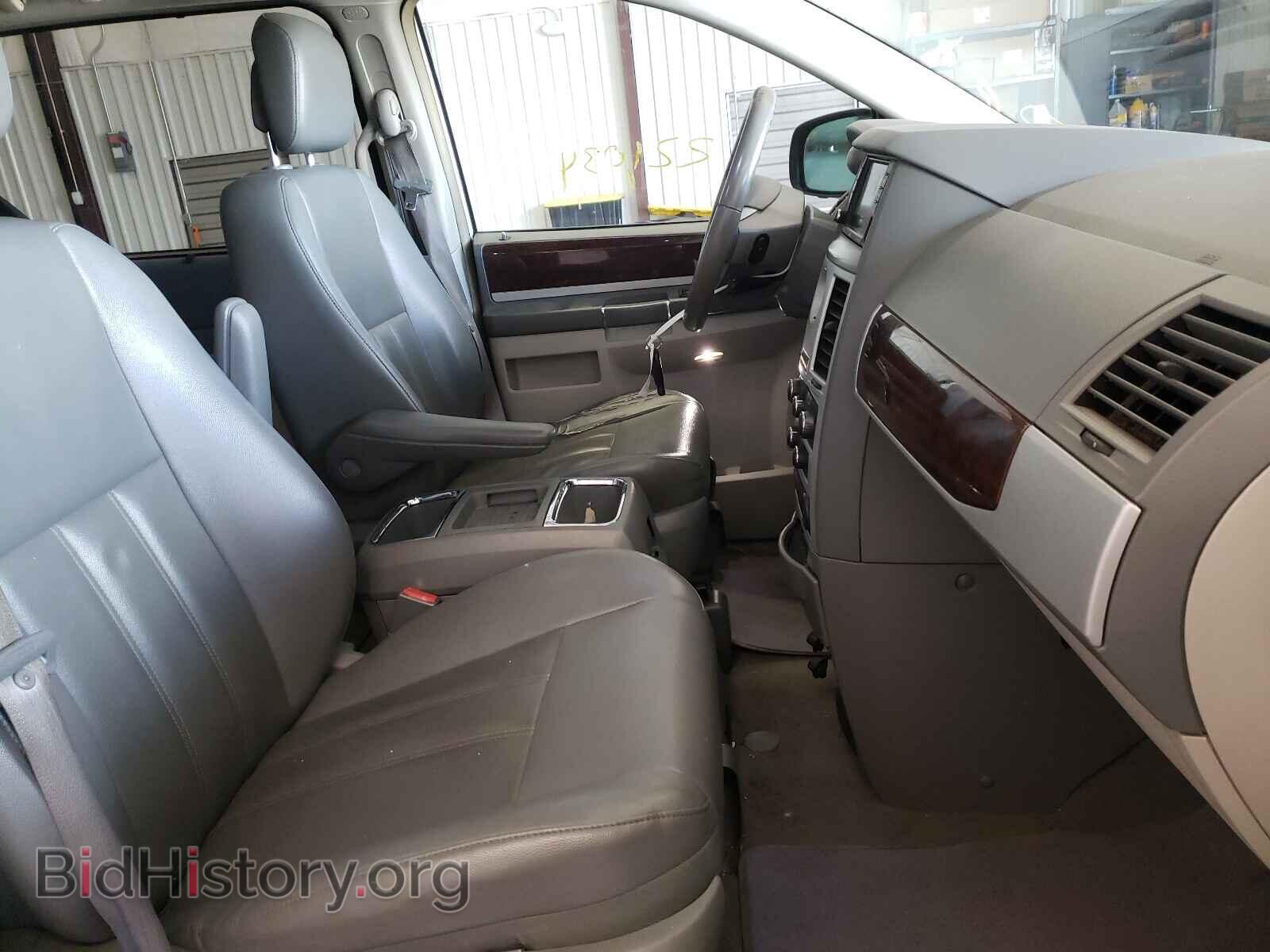 2010 CHRYSLER MINIVAN - VIN: 2A4RR5D15AR305458 - Фото 5