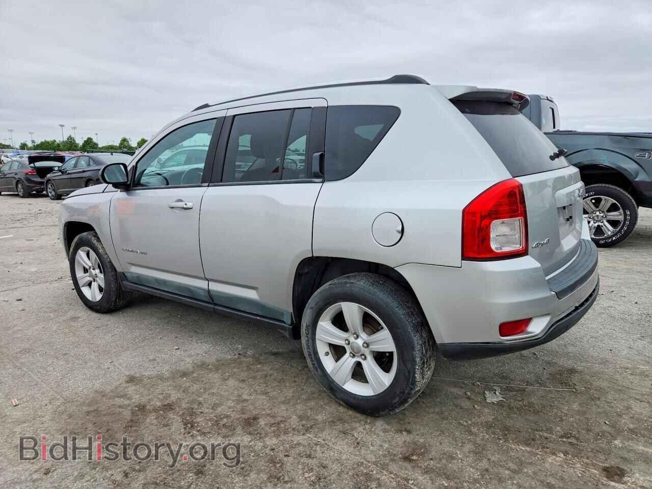 2011 JEEP COMPASS - VIN: 1J4NF1FB2BD159093 - Photo 2