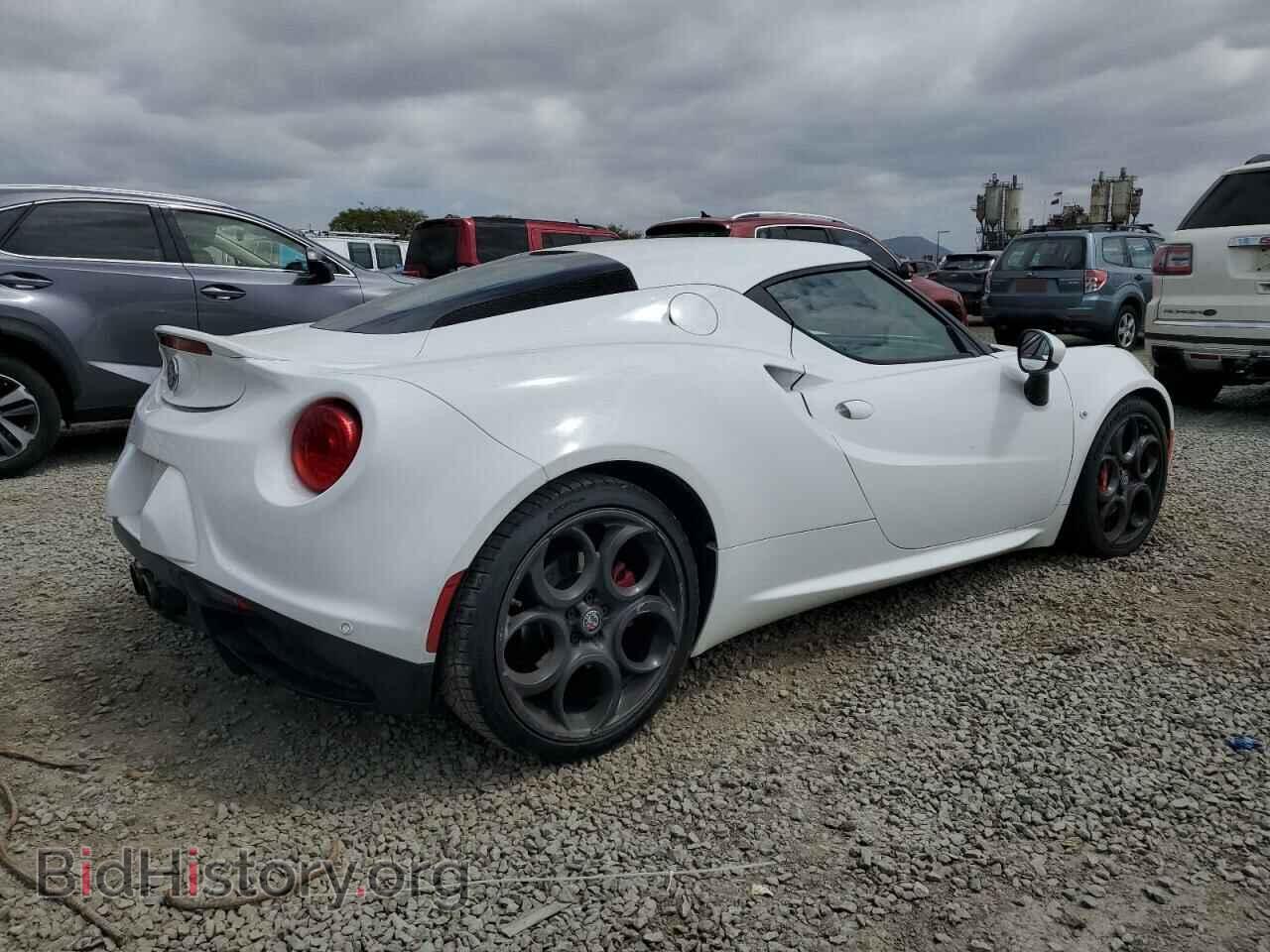 2017 ALFA ROMEO 4C - VIN: ZARBAAA48HM245037 - Фото 3