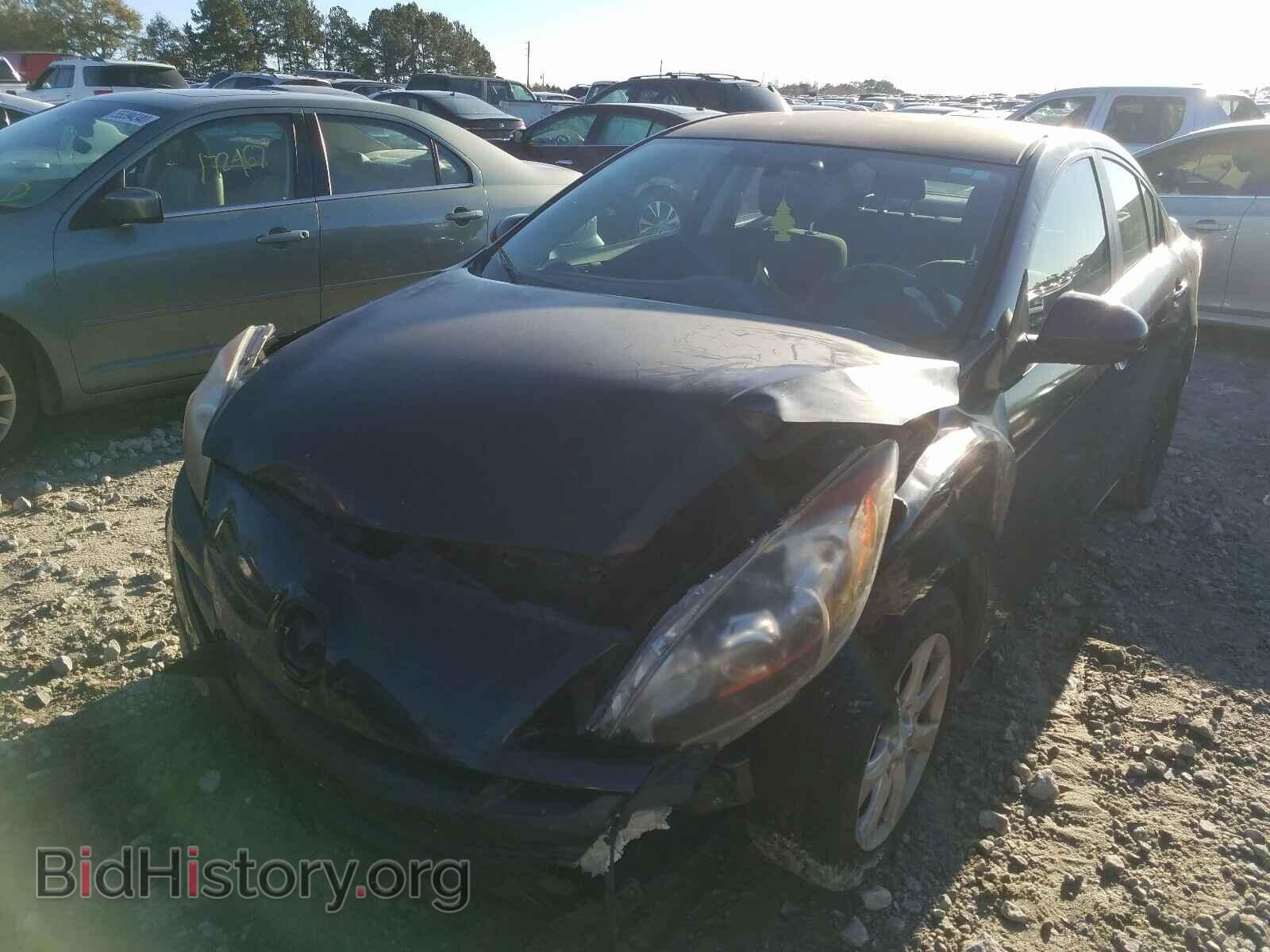 2011 MAZDA 3 - VIN: JM1BL1VG9B1457575 - Фото 2