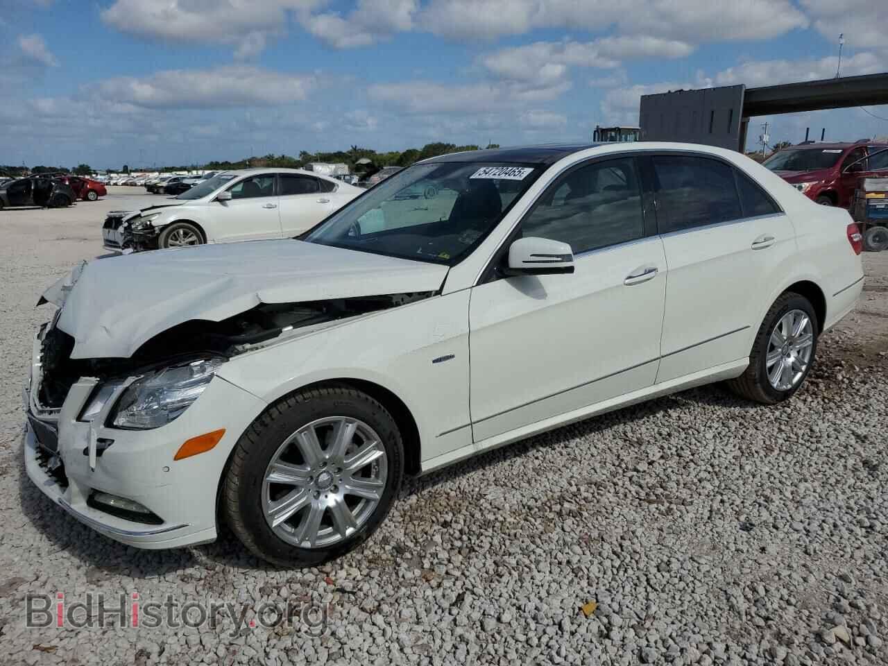 Photo WDDHF8JB1CA535360 - MERCEDES-BENZ E-CLASS 2012