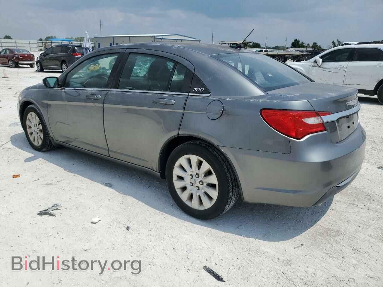 2013 CHRYSLER 200 - VIN: 1C3CCBAG4DN727506 - Фото 2
