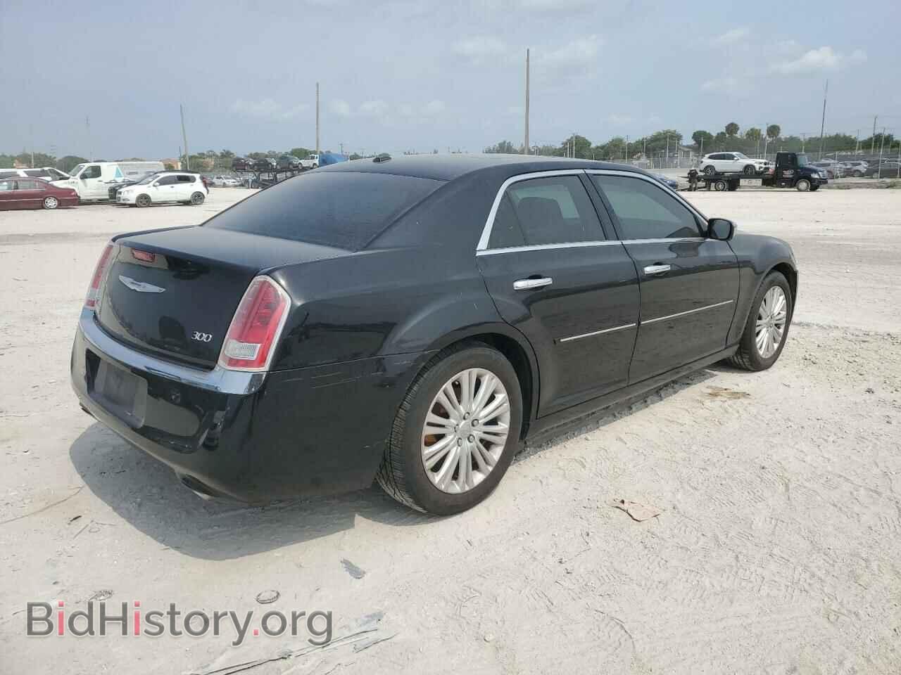 2012 CHRYSLER 300 - VIN: 2C3CCAHG4CH184147 - Фото 3