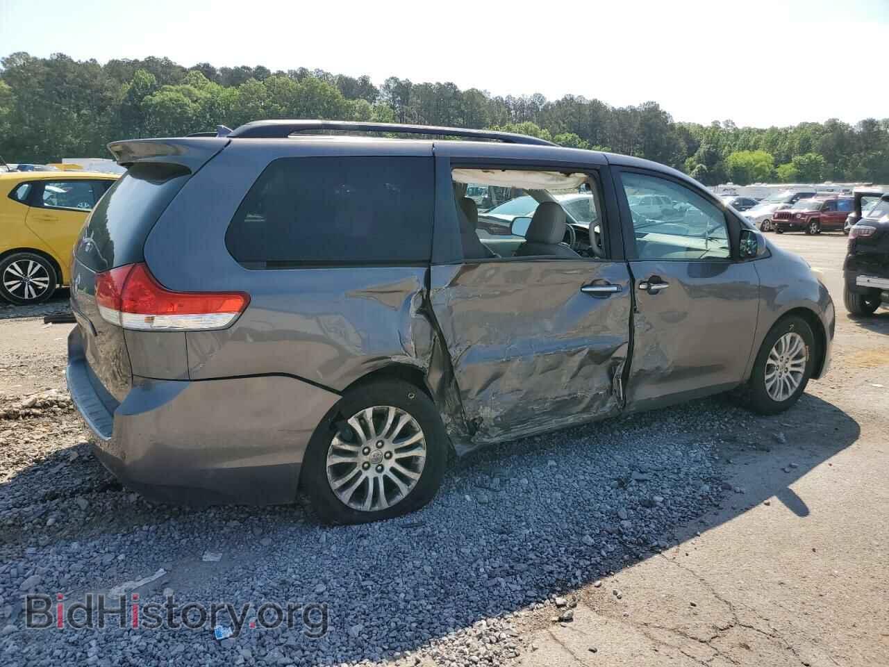2012 TOYOTA All Models - VIN: 5TDYK3DC1CS210840 - Фото 3