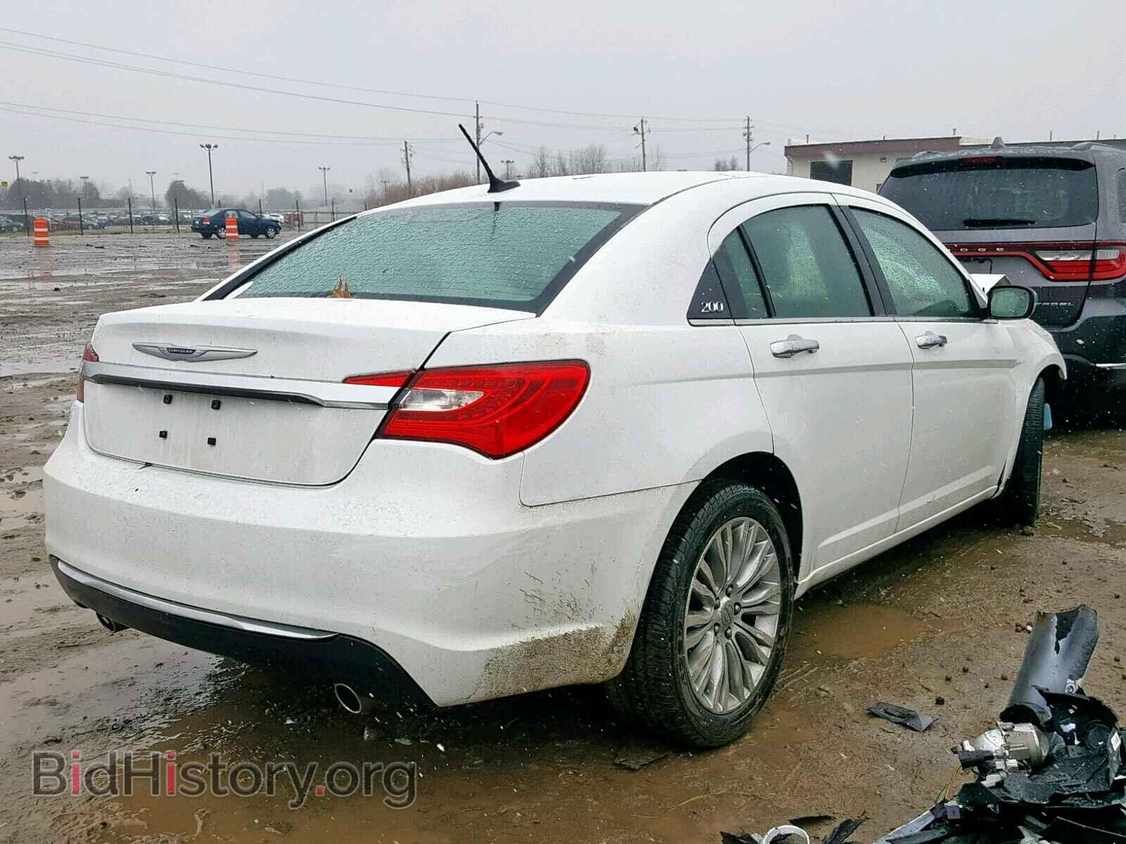 2012 CHRYSLER 200 - VIN: 1C3CCBCG3CN326878 - Фото 4